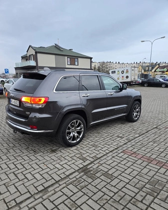 Jeep Grand Cherokee cena 139000 przebieg: 205000, rok produkcji 2020 z Siedlce małe 254